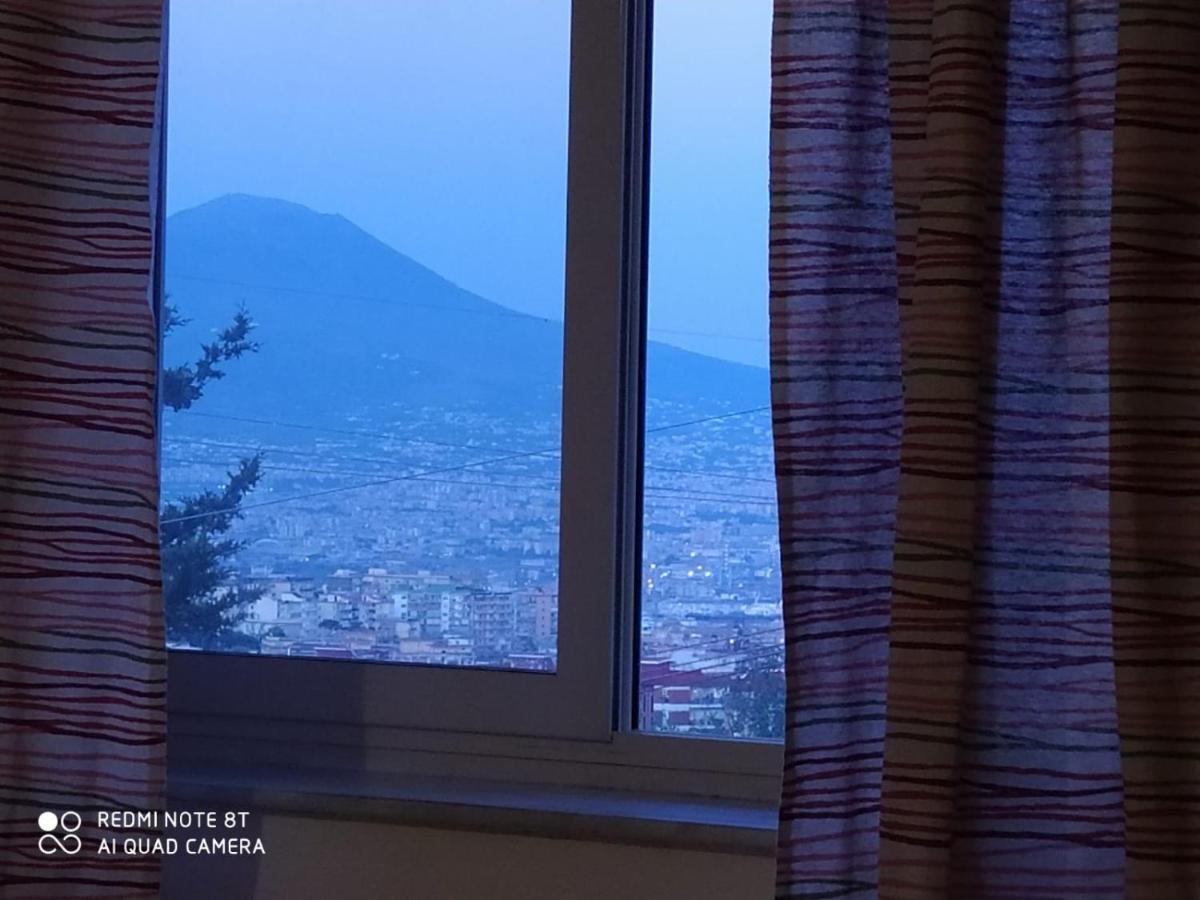 Una Nuova Luna Ai Camaldoli Nápoly Kültér fotó